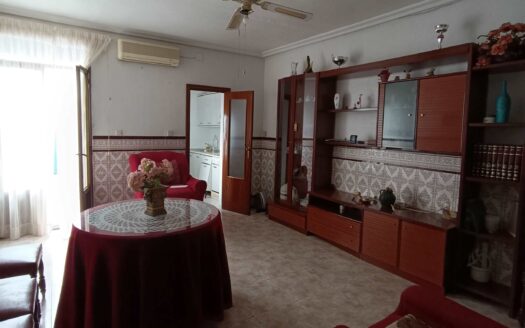 MEDIA CASA PARA REFORMAR